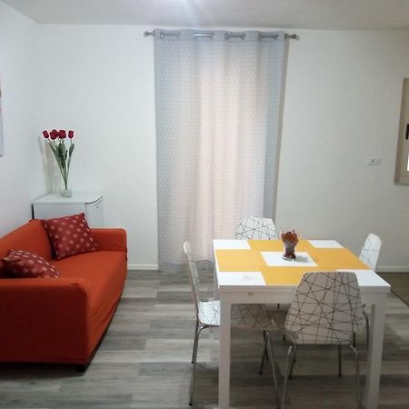 Vittoria Apartment Catania Bagian luar foto