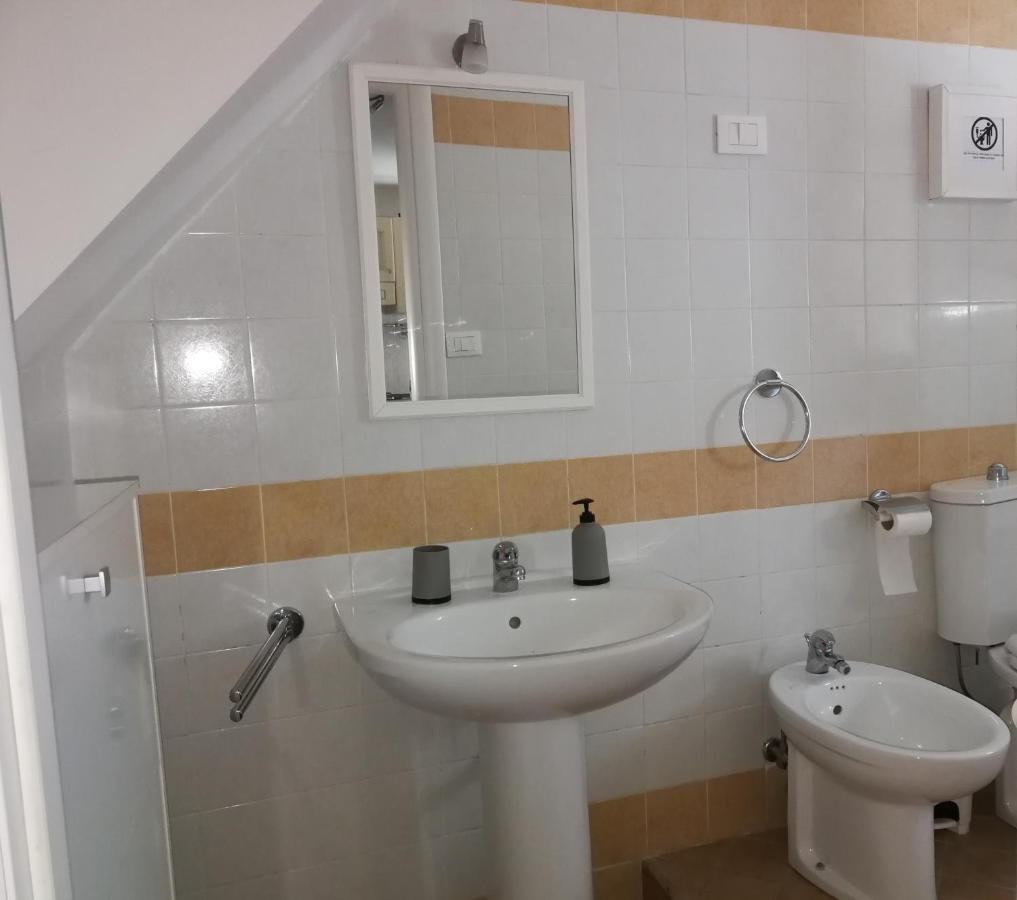 Vittoria Apartment Catania Bagian luar foto